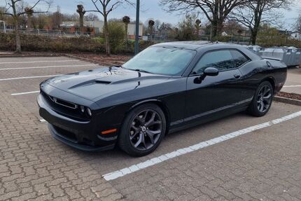 Dodge Challenger 162.000 km 23.900 &euro; Duisburg 47059