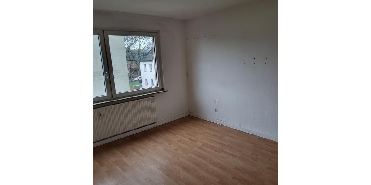 Etagenwohnung Duisburg Hamborn - 3 Zimmer, 80 m&sup2;, 480&euro; | Angebot:25990275
