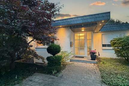 Haus Duisburg Walsum - 4 Zimmer, 132 m&sup2;, 715.000&euro; | Angebot:23456488