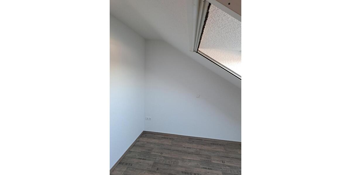 Dachgeschoßwohnung Essen Stadtbezirk IV - 2 Zimmer, 62 m&sup2;, 465&euro; | Angebot:26284643