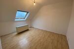 Dachgeschoßwohnung Gelsenkirchen Rotthausen - 3.5 Zimmer, 72 m&sup2;, 434&euro; | Angebot:25852225