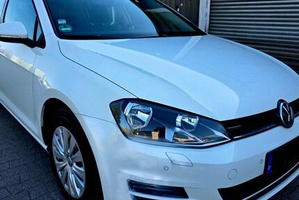 VW Golf 269.000 km 4.999 &euro; Oberhausen 46149