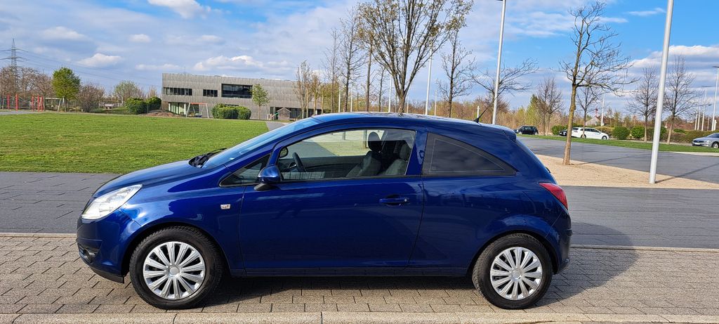 Opel Corsa 70.000 km 3.490 &euro; Essen OT Westviertel 45127