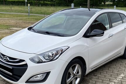 Hyundai i30 210.388 km 3.800 &euro; Hamminkeln 46499