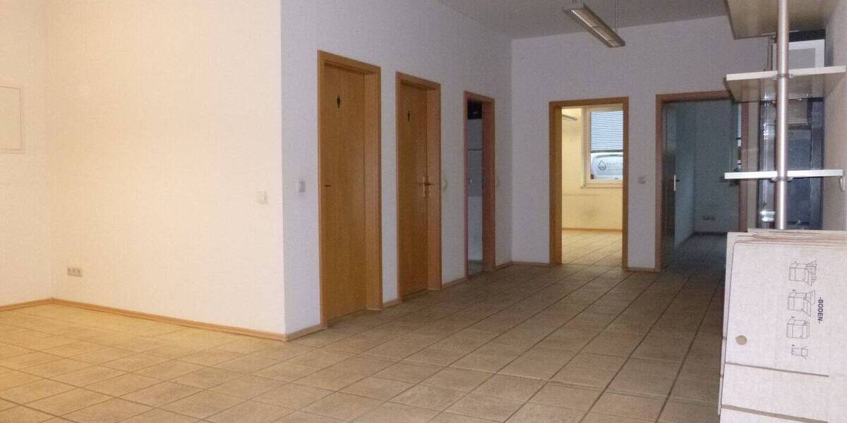 Gewerbeobjekt Dinslaken Hiesfeld - 5 Zimmer, 160 m&sup2;, 1.395&euro; | Angebot:25937598