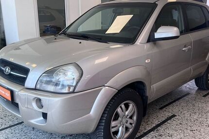 Hyundai TUCSON 149.000 km 2.980 &euro; Recklinghausen 45657
