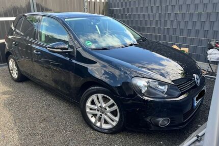 VW Golf 190.000 km 5.500 &euro; Duisburg 47269