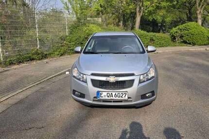 Chevrolet Cruze 157.722 km 3.300 &euro; Essen 45143