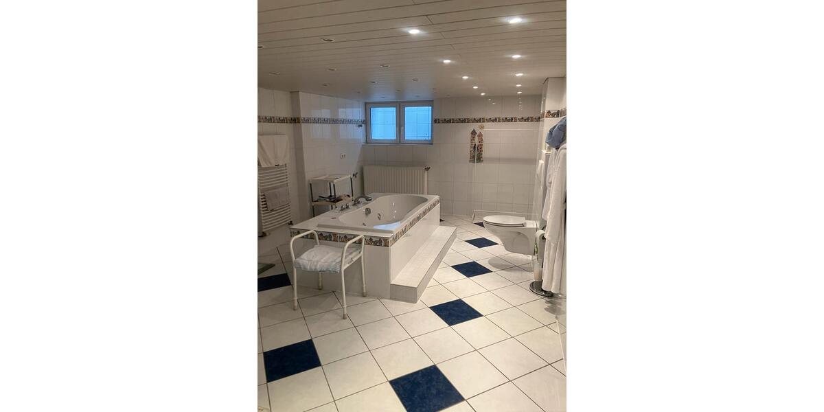 Reihenhaus Gelsenkirchen Rotthausen - 6.5 Zimmer, 200 m&sup2;, 550.000&euro; | Angebot:27285253