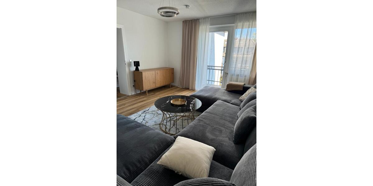 Etagenwohnung Essen Südviertel - 2.5 Zimmer, 67 m&sup2;, 1.100&euro; | Angebot:26256400