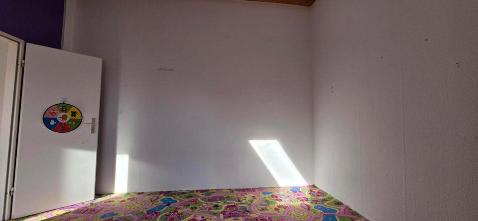 Dachgeschoßwohnung Oberhausen Alstaden - 3 Zimmer, 80 m&sup2;, 910&euro; | Angebot:26042384