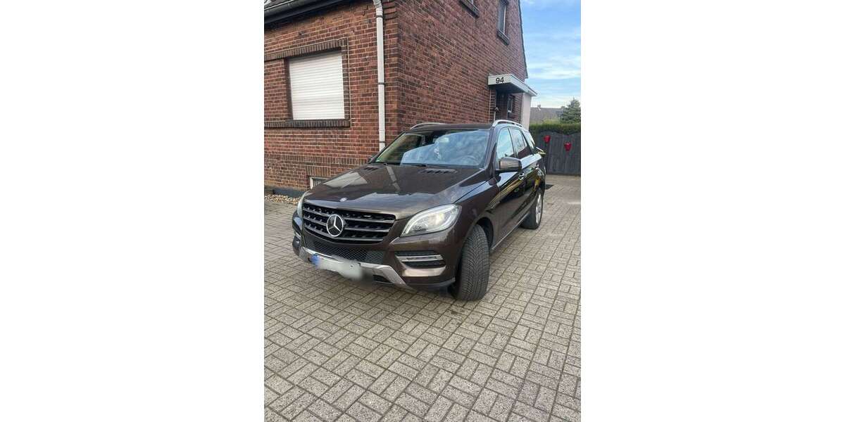 Mercedes-Benz ML 350 280.000 km 15.000 &euro; wesel 46485