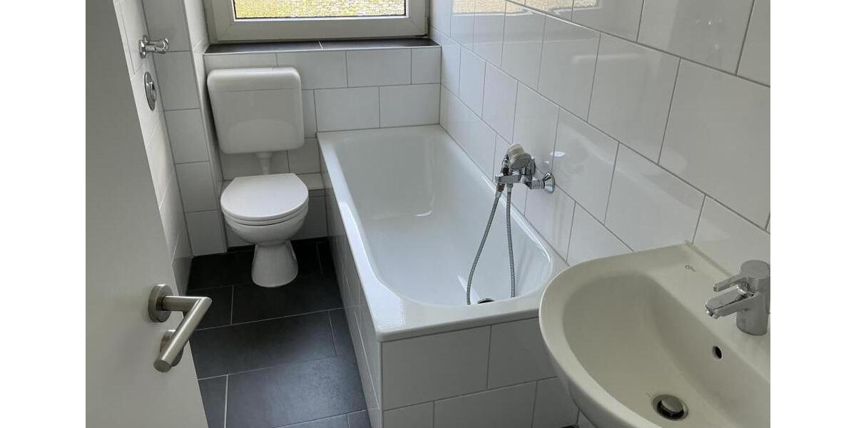 Erdgeschoßwohnung Gelsenkirchen Gelsenkirchen-West - 2.5 Zimmer, 40 m&sup2;, 289&euro; | Angebot:26264791