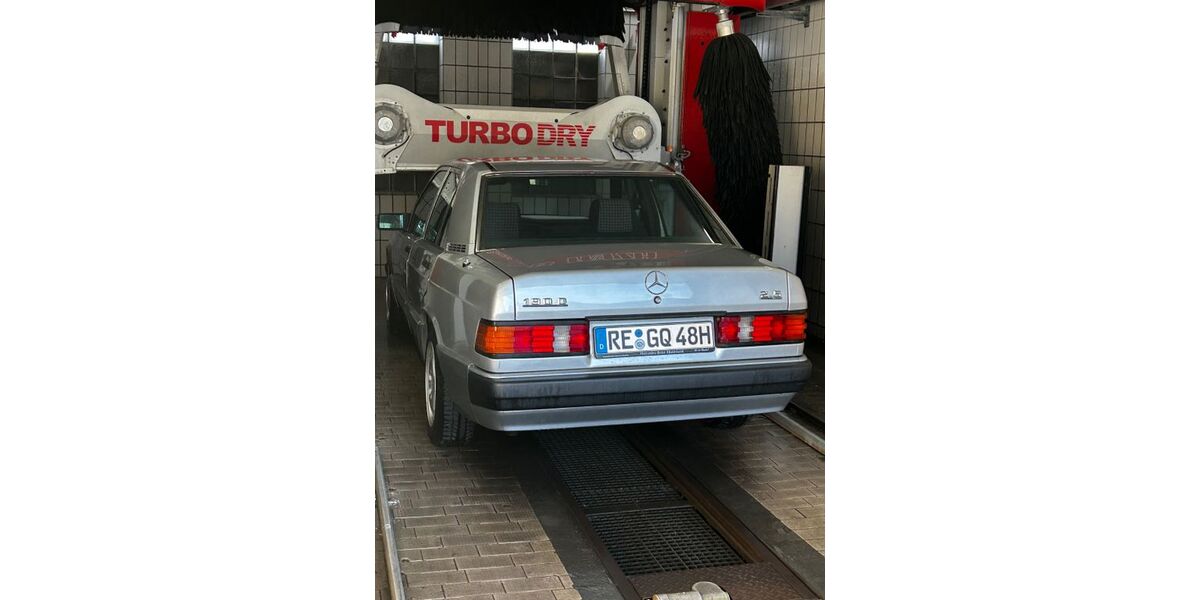 Mercedes-Benz 190 208.560 km 4.999 &euro; Herten 45699