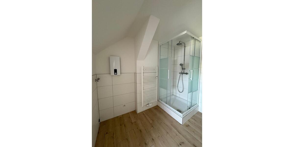 Dachgeschoßwohnung Oberhausen - 3.5 Zimmer, 103 m&sup2;, 750&euro; | Angebot:25750078