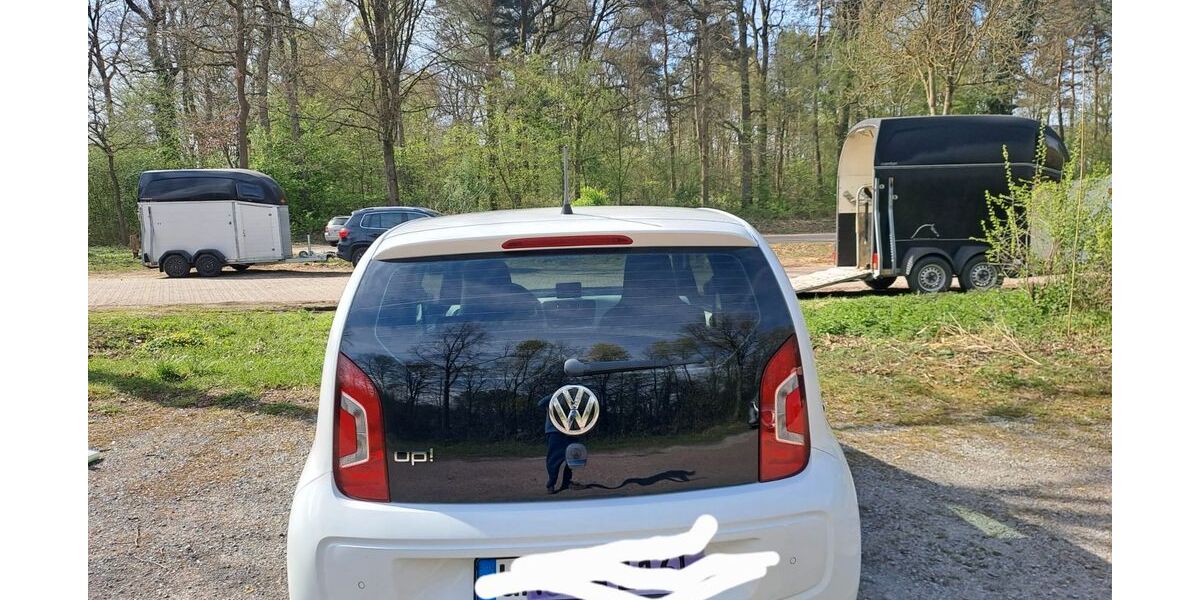 VW up! 144.662 km 5.900 &euro; Datteln 45711