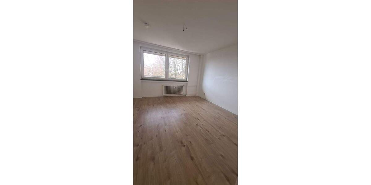 Etagenwohnung Gelsenkirchen Beckhausen - 3 Zimmer, 75 m&sup2;, 420&euro; | Angebot:25740180