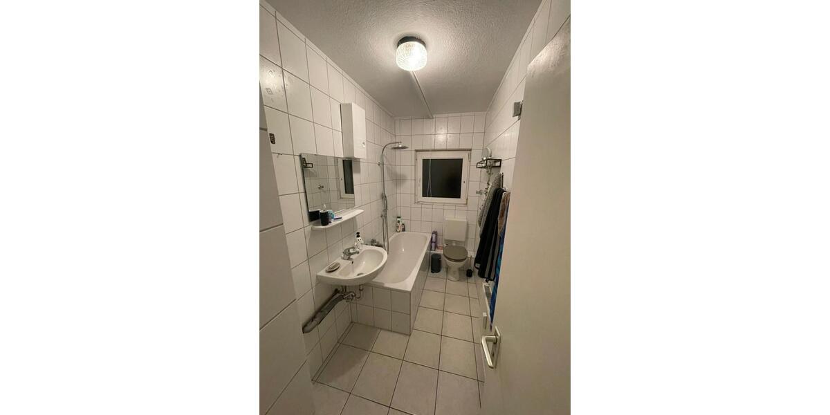Etagenwohnung Bochum Höntrop - 3.5 Zimmer, 57 m&sup2;, 700&euro; | Angebot:25916577