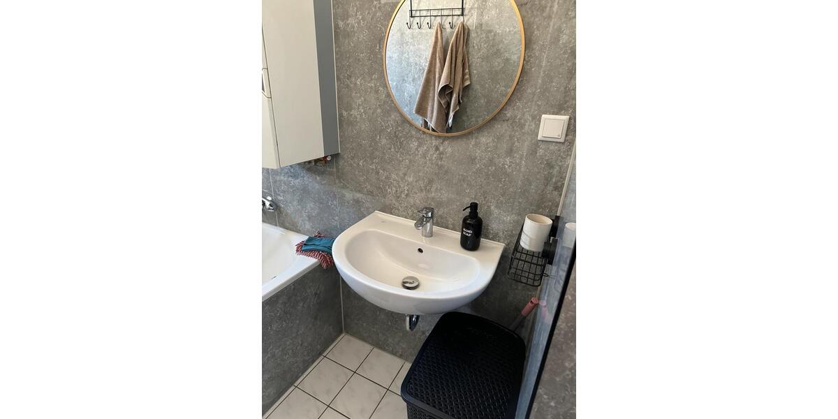 Etagenwohnung Essen Südviertel - 2.5 Zimmer, 67 m&sup2;, 1.100&euro; | Angebot:26256400