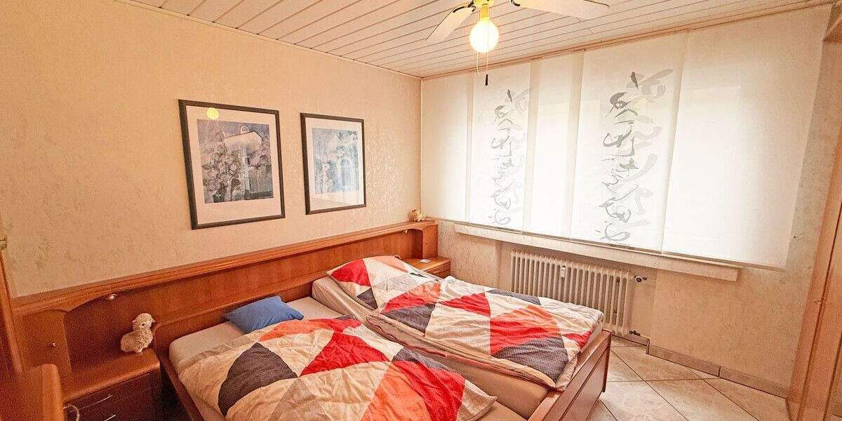 Etagenwohnung Dinslaken Innenstadt - 3 Zimmer, 75 m&sup2;, 199.900&euro; | Angebot:25684461