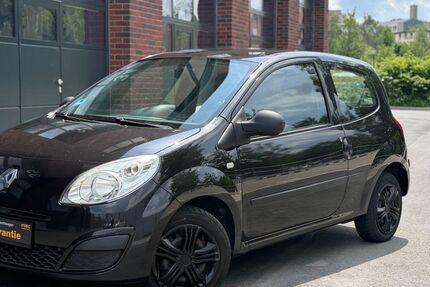 Renault Twingo 115.121 km 2.700 &euro; Essen 45145