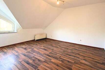 Wohnung Gelsenkirchen Rotthausen - 5.5 Zimmer, 110 m&sup2;, 700&euro; | Angebot:24819224