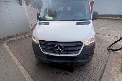 Mercedes-Benz Sprinter 179.765 km 20.825 &euro; Duisburg 47169