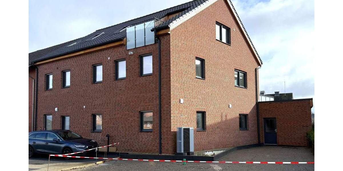 Etagenwohnung Borken Weseke - 5 Zimmer, 135 m&sup2;, 389.000&euro; | Angebot:25690467