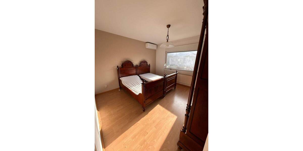 Reihenhaus Wesel - 4 Zimmer, 135 m&sup2;, 300.000&euro; | Angebot:25666297