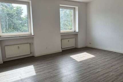Wohnung Essen Frohnhausen - 4 Zimmer, 122 m&sup2;, 995&euro; | Angebot:23507447