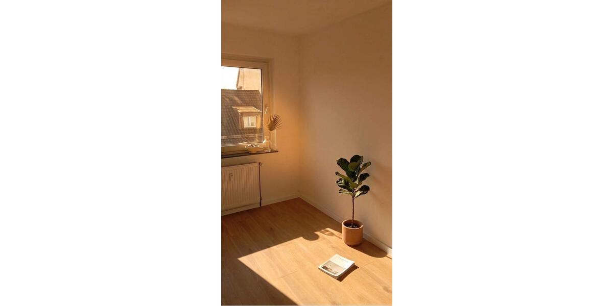 Etagenwohnung Gelsenkirchen Ückendorf - 4 Zimmer, 75 m&sup2;, 562&euro; | Angebot:26271024