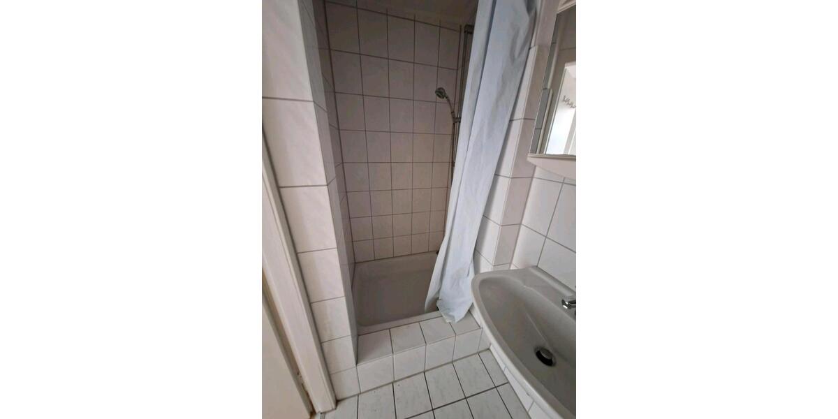 Dachgeschoßwohnung Essen Stadtbezirk IV - 2 Zimmer, 40 m&sup2;, 370&euro; | Angebot:25538414