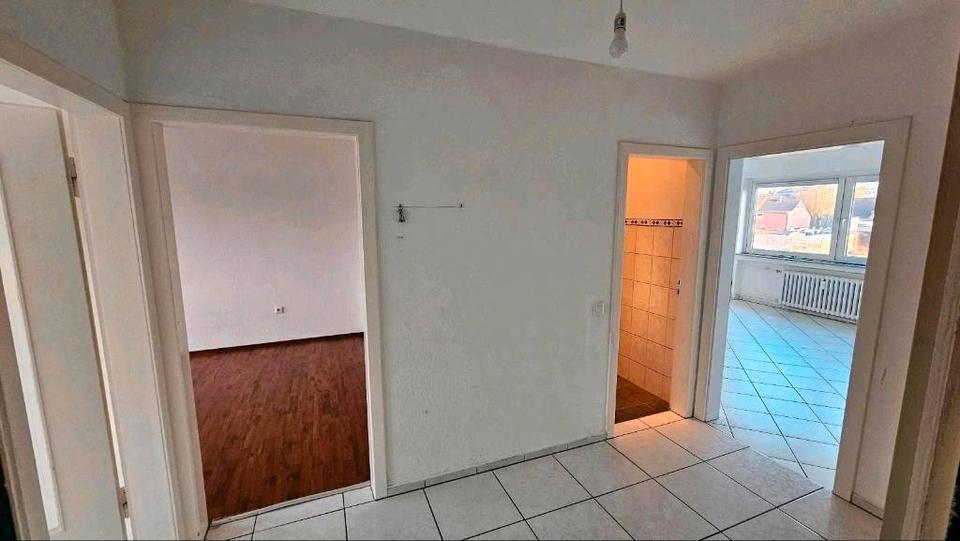 Etagenwohnung Essen Stadtbezirk III - 3 Zimmer, 68 m&sup2;, 580&euro; | Angebot:26040447