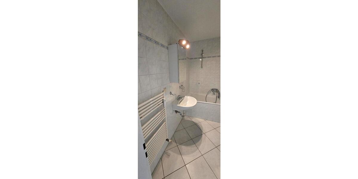 Etagenwohnung Bottrop - 2 Zimmer, 48 m&sup2;, 450&euro; | Angebot:25237422