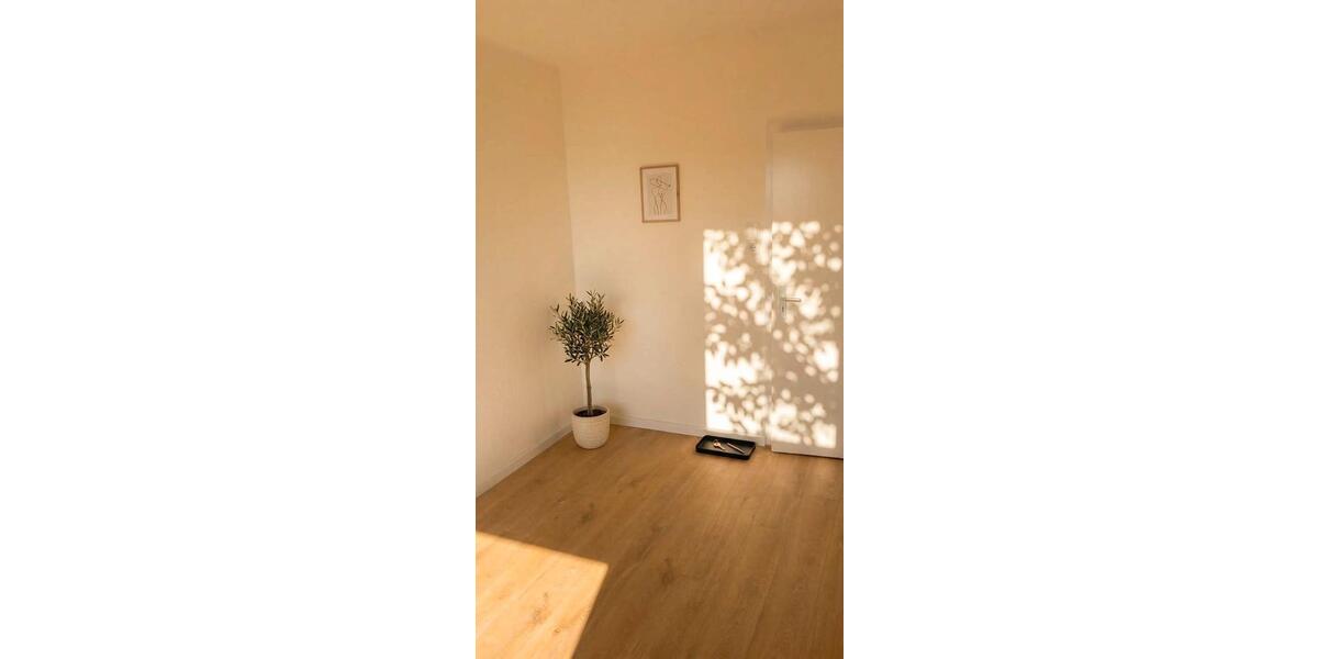 Etagenwohnung Gelsenkirchen Ückendorf - 4 Zimmer, 75 m&sup2;, 562&euro; | Angebot:26271024