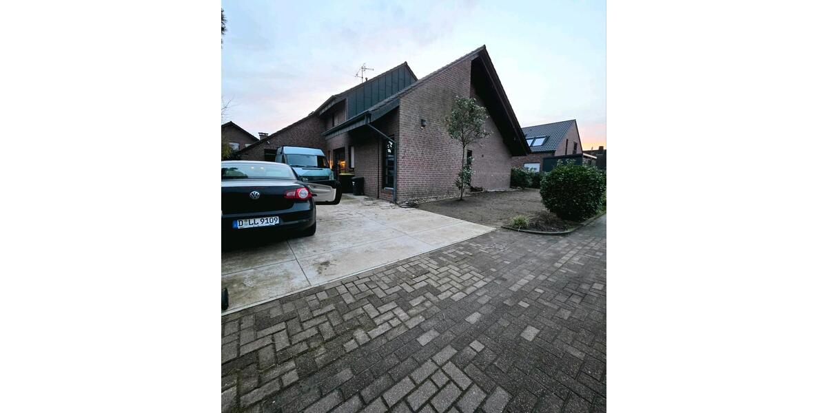 Maisonettenwohnung Borken - 4.5 Zimmer, 165 m&sup2;, 1.270&euro; | Angebot:25255225