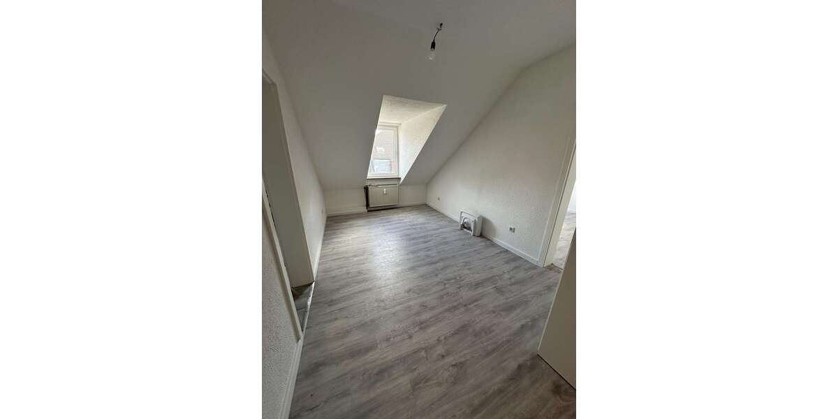 Etagenwohnung Gelsenkirchen Erle - 5 Zimmer, 110 m&sup2;, 1.000&euro; | Angebot:27031362