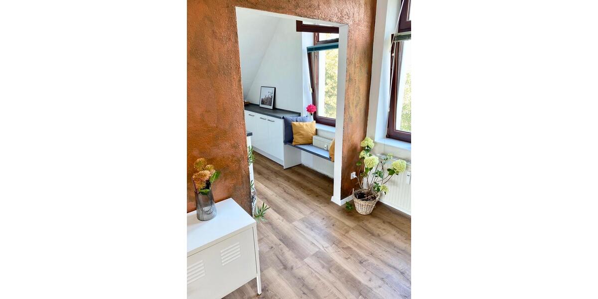 Dachgeschoßwohnung Essen Stadtbezirk II - 2.5 Zimmer, 57 m&sup2;, 930&euro; | Angebot:26618830