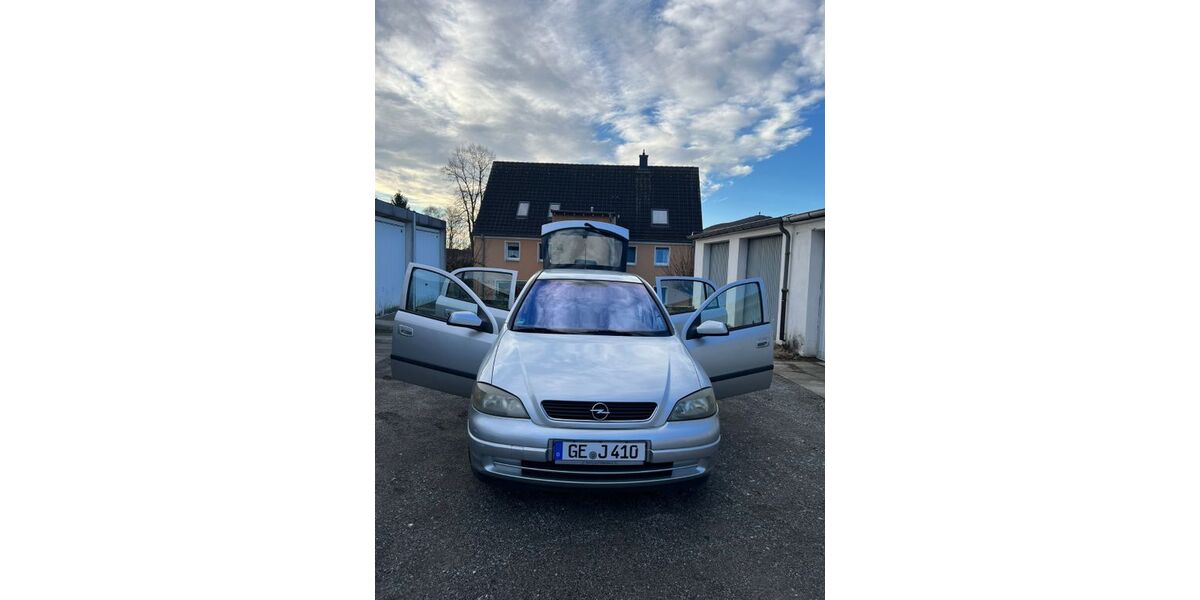 Opel Astra 97.000 km 2.300 &euro; Gelsenkirchen 45897