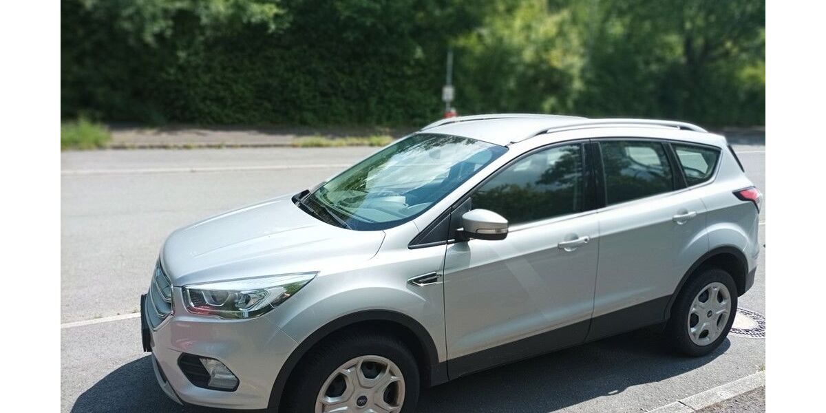 Ford Kuga 94.500 km 16.500 &euro; Bochum 44892