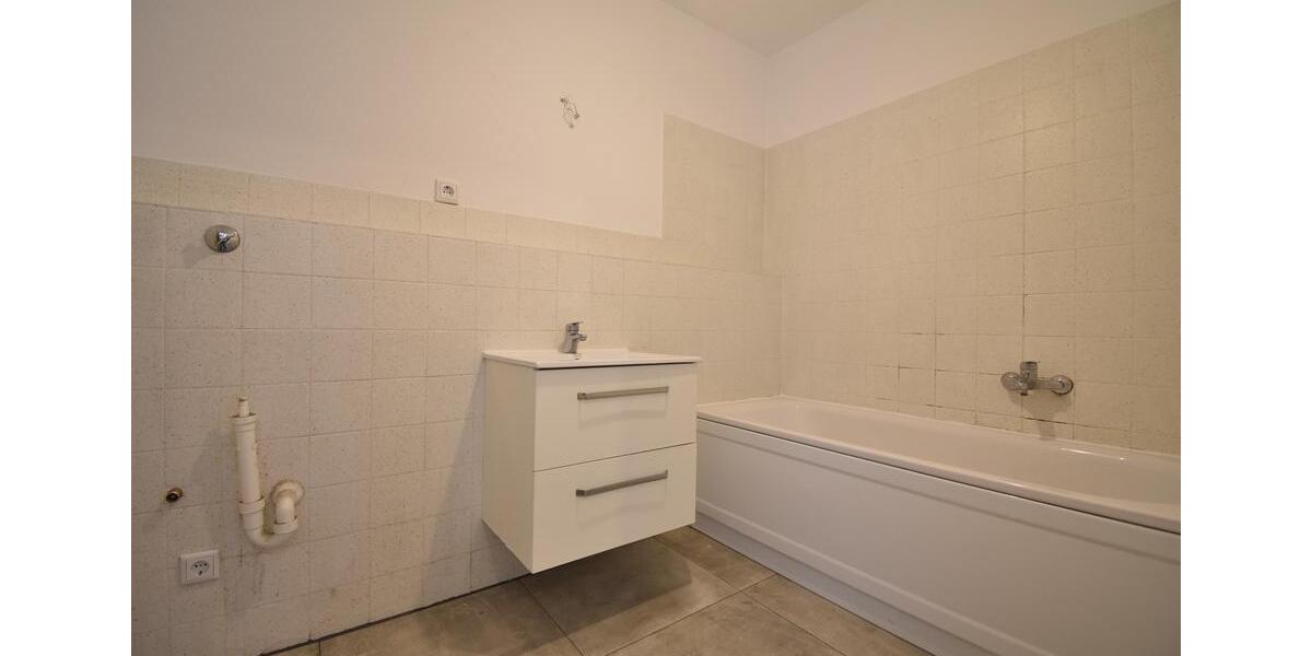 Etagenwohnung Duisburg Walsum - 3 Zimmer, 81 m&sup2;, 845&euro; | Angebot:25870126