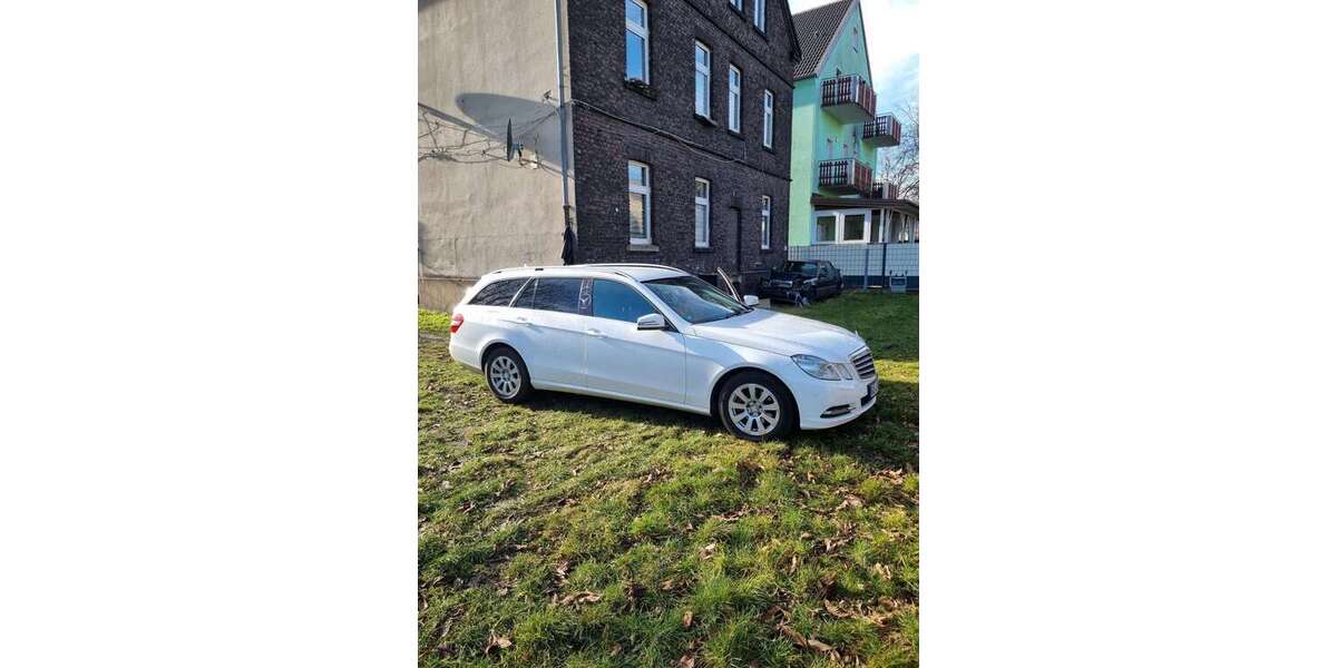 Mercedes-Benz 220 225.000 km 8.499 &euro; Gelsenkirchen 45888