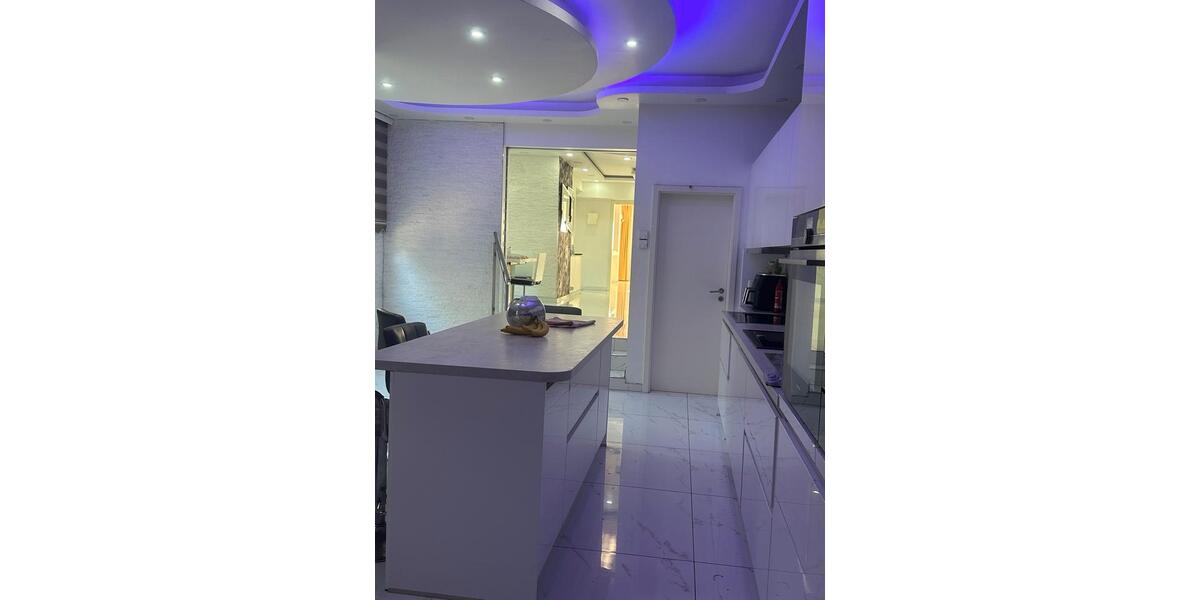 Doppelhaushälfte Dinslaken Lohberg - 7.5 Zimmer, 180 m&sup2;, 2.400&euro; | Angebot:26289080