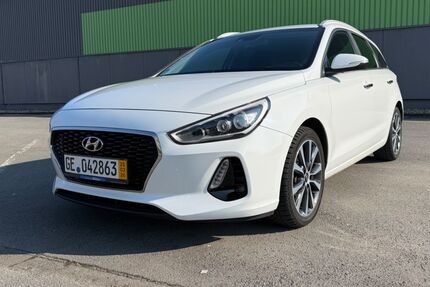 Hyundai i30 110.500 km 14.000 &euro; Bottrop 46236