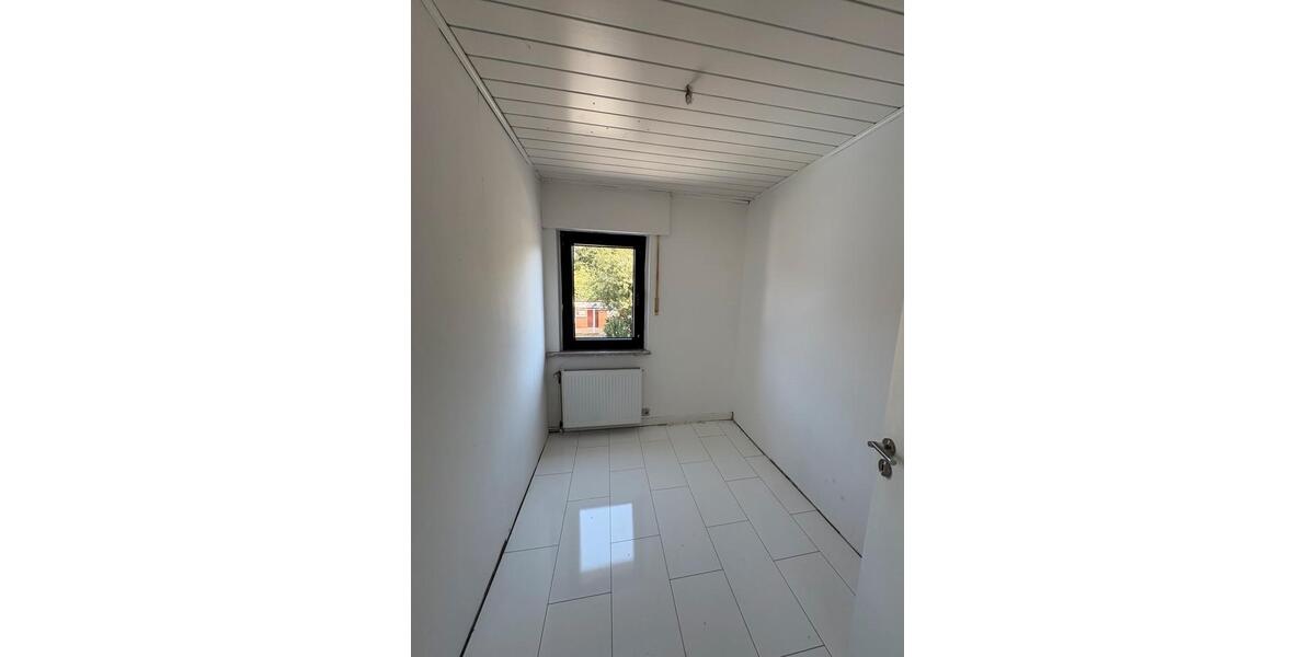 Reihenhaus Duisburg Walsum - 1 Zimmer, 75 m&sup2;, 235.000&euro; | Angebot:27256438