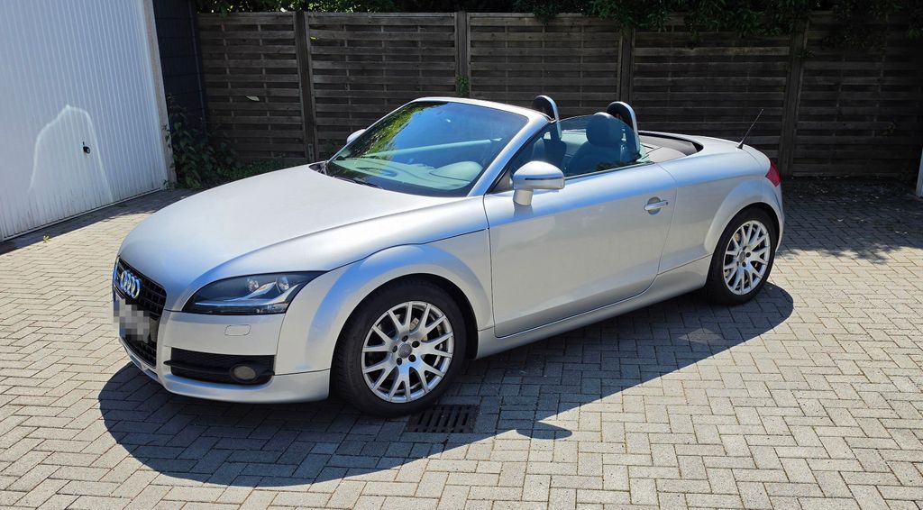 Audi TT 180.793 km 7.400 &euro; Oberhausen 46147