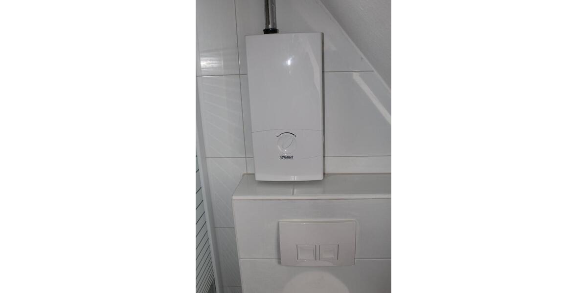 Dachgeschoßwohnung Herne Wanne - 2 Zimmer, 410 m&sup2;, 410&euro; | Angebot:24614886