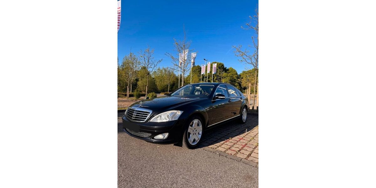 Mercedes-Benz 350 281.295 km 9.500 &euro; Recklinghausen 45659