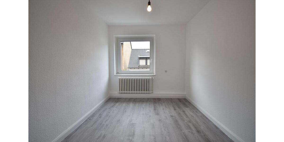 Etagenwohnung Duisburg Mittelmeiderich - 3 Zimmer, 72 m&sup2;, 645&euro; | Angebot:18971901