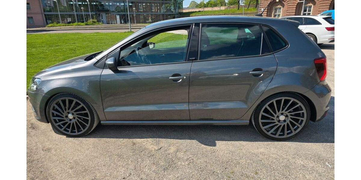 VW Polo 99.800 km 9.700 &euro; Wesel 46483